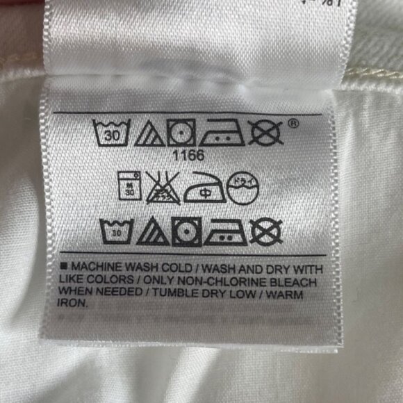 OLD NAVY | Women’s Boyfriend White Denim Stretch Shorts | Size 12 - Picture 9 of 11